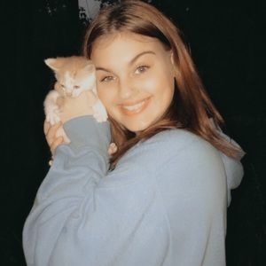 Meet your Posher, Hannah-lei